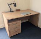 Gentoo-Rectangular-Desk-with-Panel-End-Legs-1400mm-x-800mm.jpg